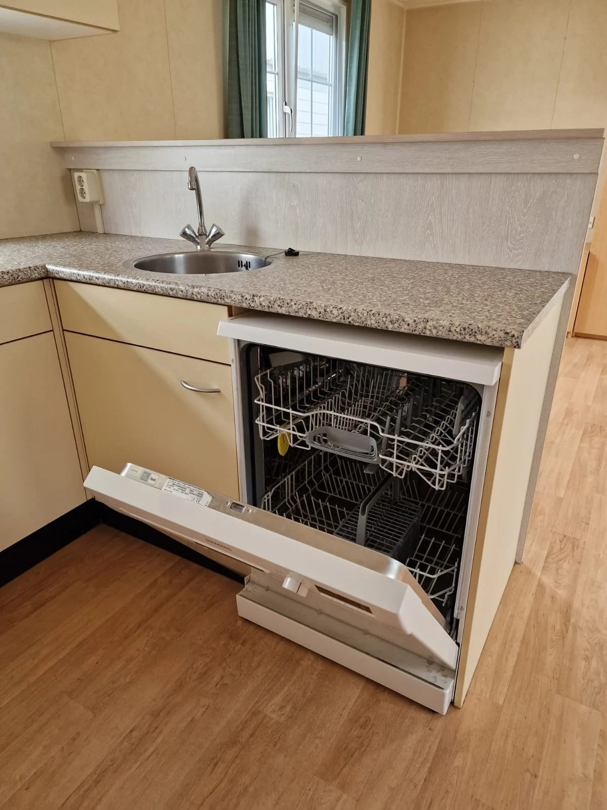 Casa Movil T3 TULA cocina equipada y baño