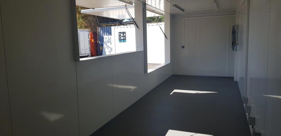Barra contenedora de madera de 40′