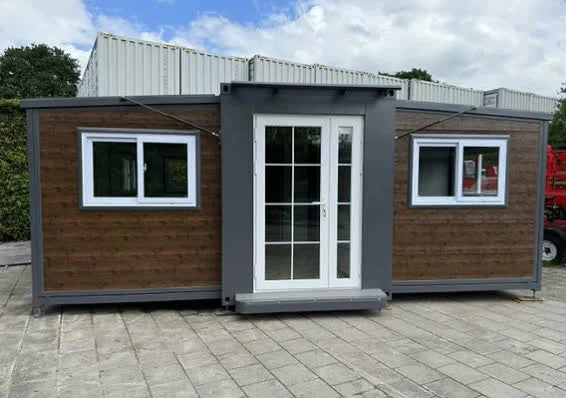 Contenedor móvil Tiny House con dos dormitorios y cocina 2024
