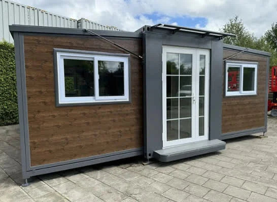 Contenedor móvil Tiny House con dos dormitorios y cocina 2024