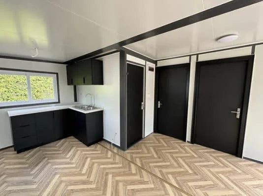 Contenedor móvil Tiny House con dos dormitorios y cocina 2024
