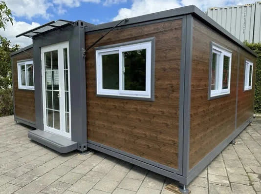 Contenedor móvil Tiny House con dos dormitorios y cocina 2024
