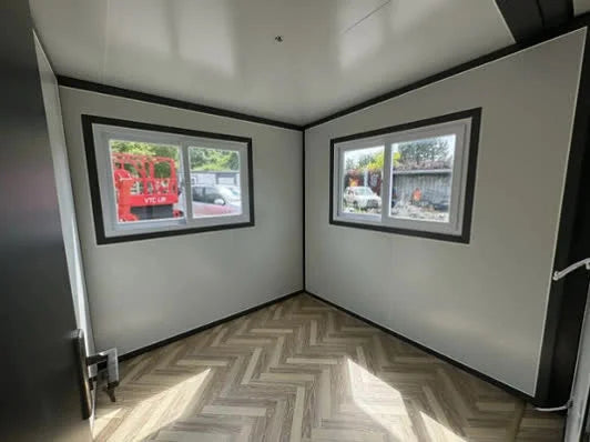 Contenedor móvil Tiny House con dos dormitorios y cocina 2024
