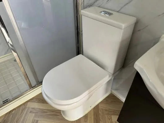 Contenedor móvil Tiny House con dos dormitorios y cocina 2024